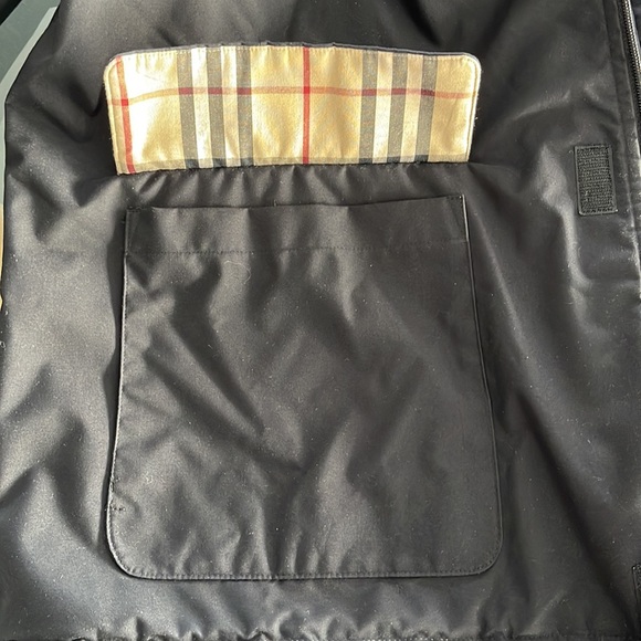 Authentic Vintage Burberry Black Jacket - Picture 11 of 12